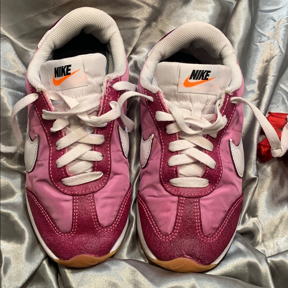 🌹WOMEN'S NIKE PACIFIC • PINK & WHITE SNEAKERS • - Picture 12 of 12